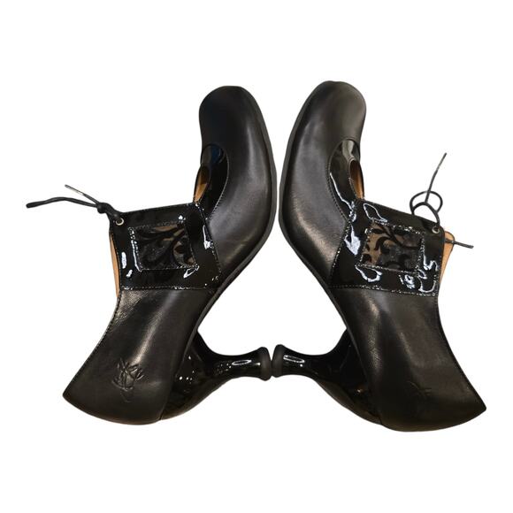 New John Fluevog Bellevue Vestal Mary Jane with Lace Cut Outs Black Heels 10.5 - Picture 5 of 10